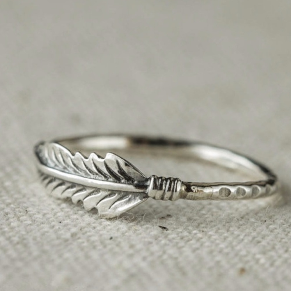 Detailed 925 Silver Antiqued Feather Ring - Picture 6 of 7